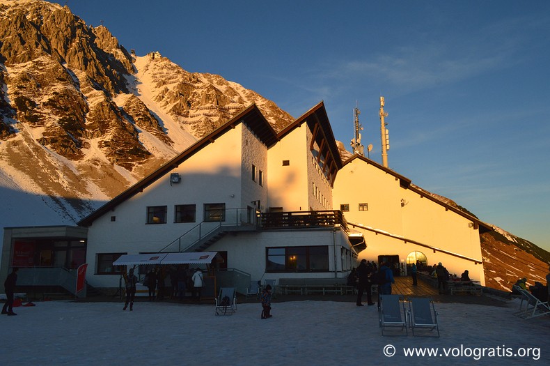 rifugio hafelekar visitato durante il viaggio ai mercatini di natale di innsbruck