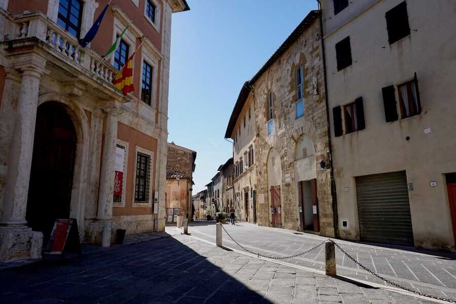 San Quirico d'Orcia: cosa vedere in un giorno nel bel borgo toscano