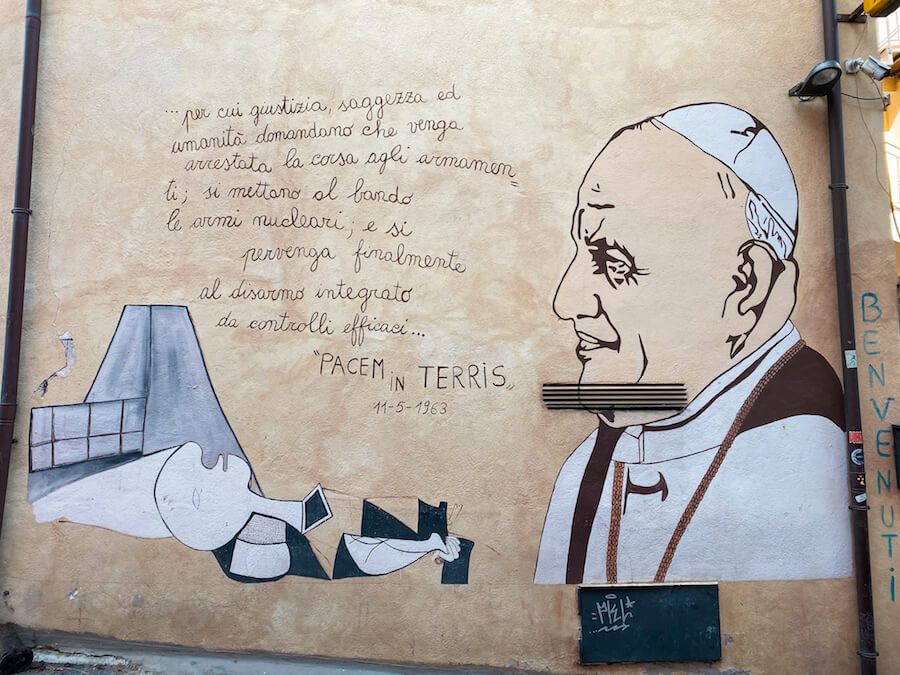 orgosolo murales papa